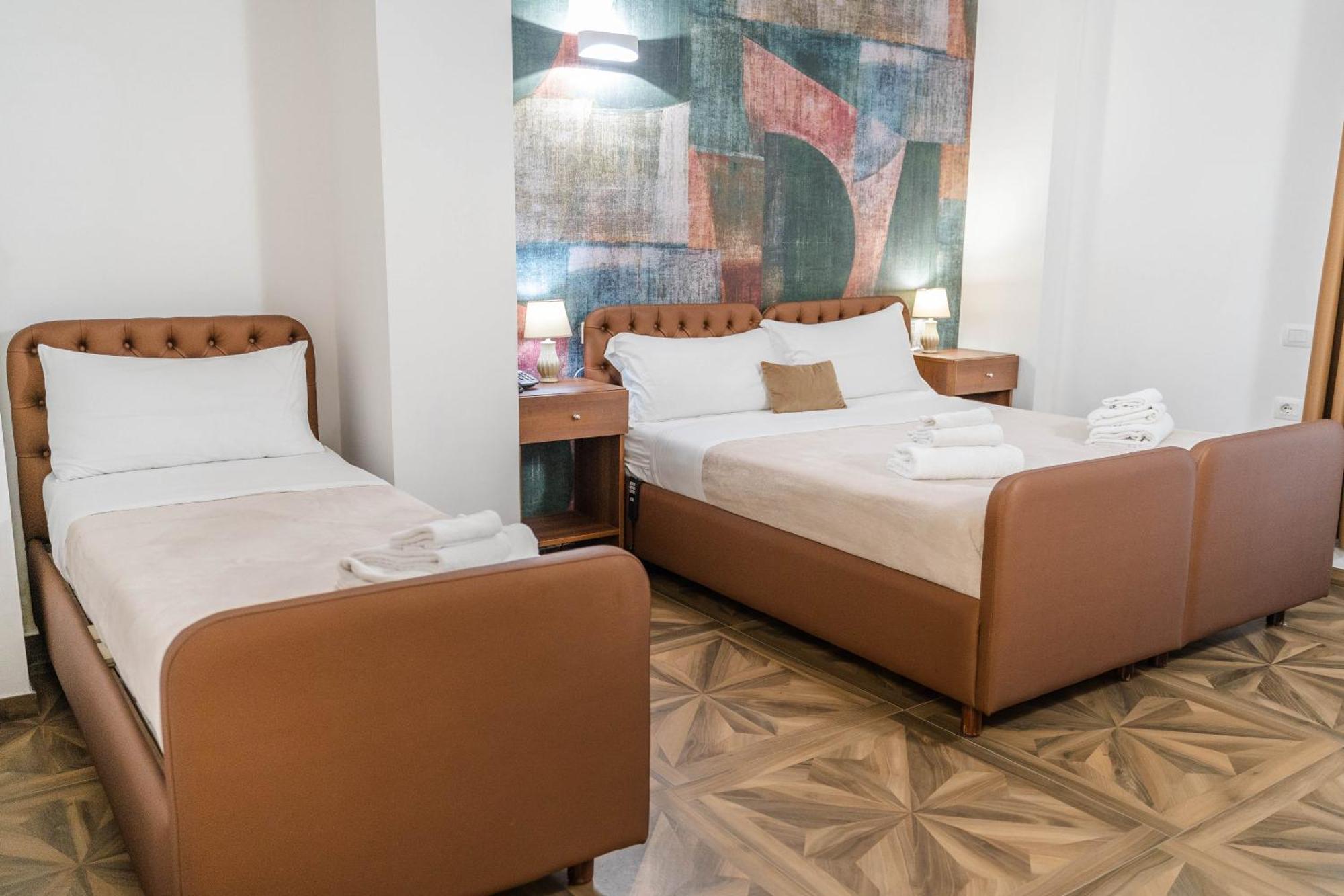 Kairos Hotel Monterusciello Esterno foto