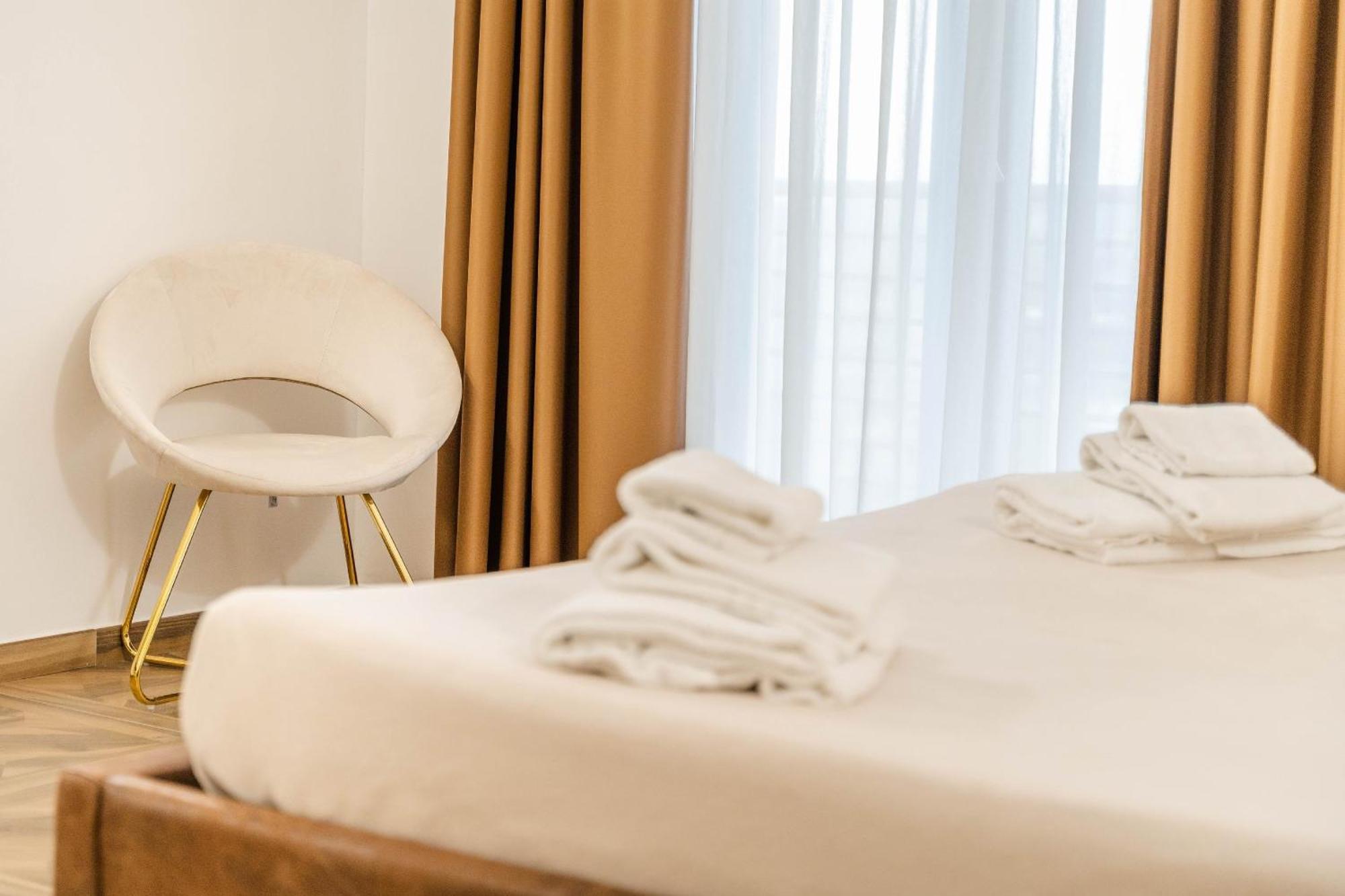 Kairos Hotel Monterusciello Esterno foto