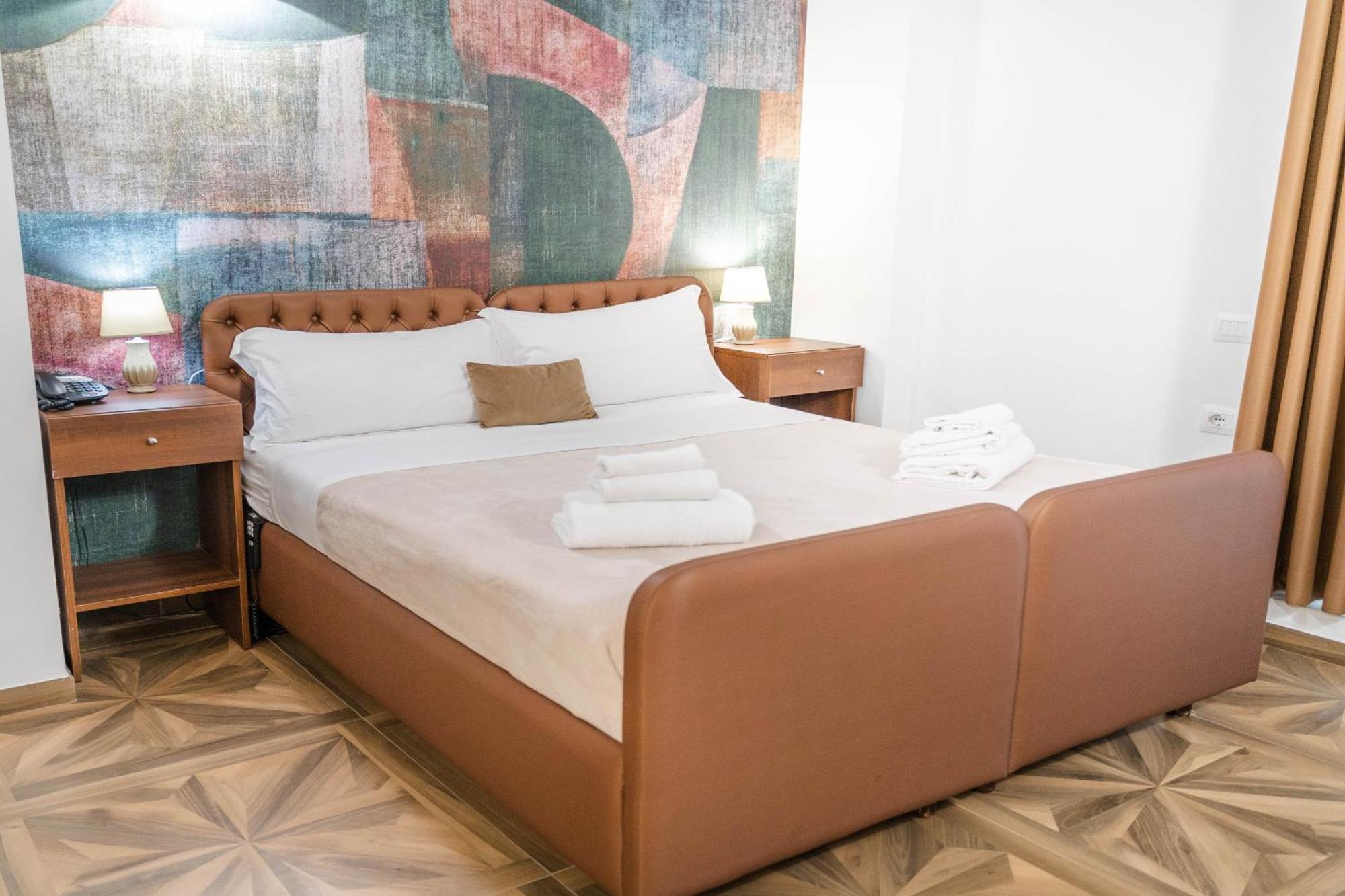 Kairos Hotel Monterusciello Esterno foto